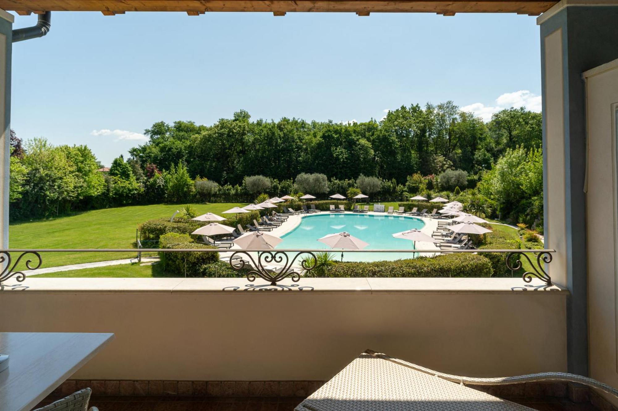 Monastero Resort & Spa 索亚诺·德尔·拉戈 外观 照片
