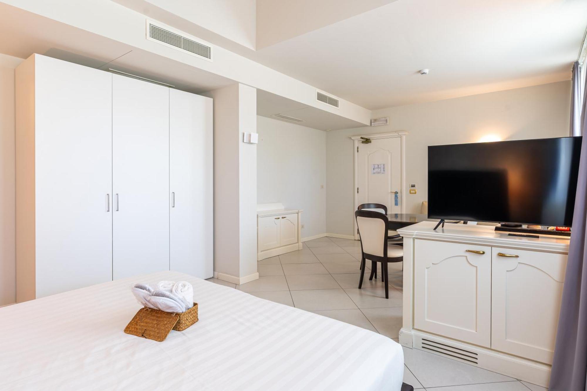 Monastero Resort & Spa 索亚诺·德尔·拉戈 外观 照片